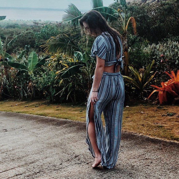 Roxy two piece summer outfit or cover up - Picture 1 of 5